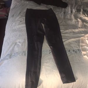 Lululemon grey pants